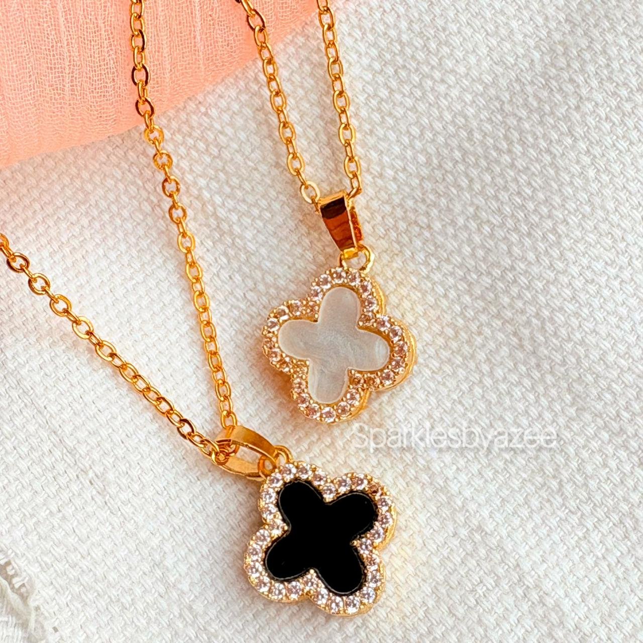  Clover Studed Pendent Dual Colour - Necklace (18K Gold Plated)